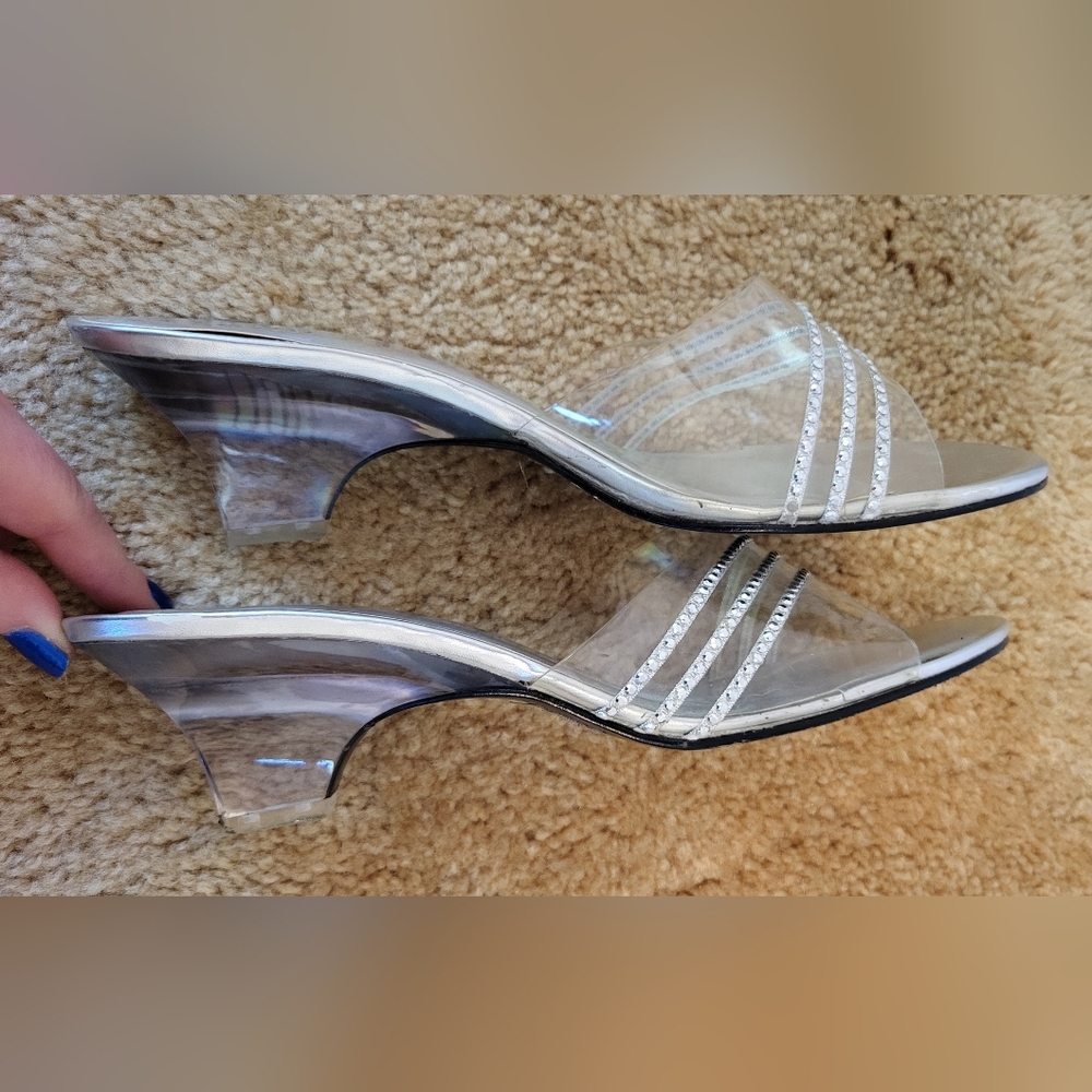 Rialto small heel size 8.5(?)